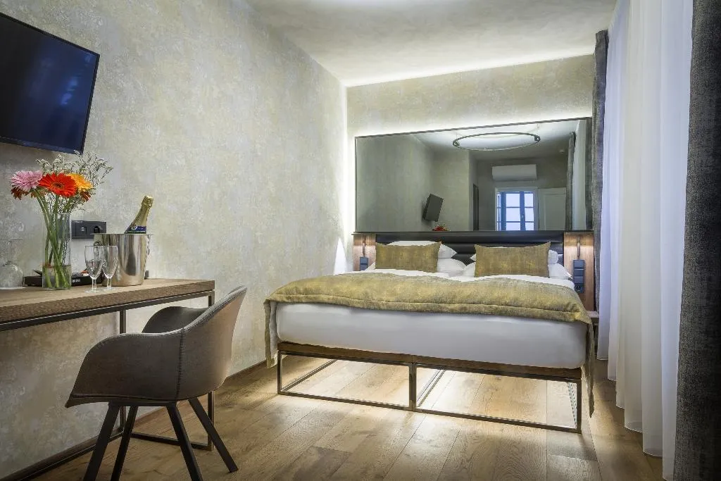 Double or Twin STANDARD Room, Hotel Waldstein, Prague
