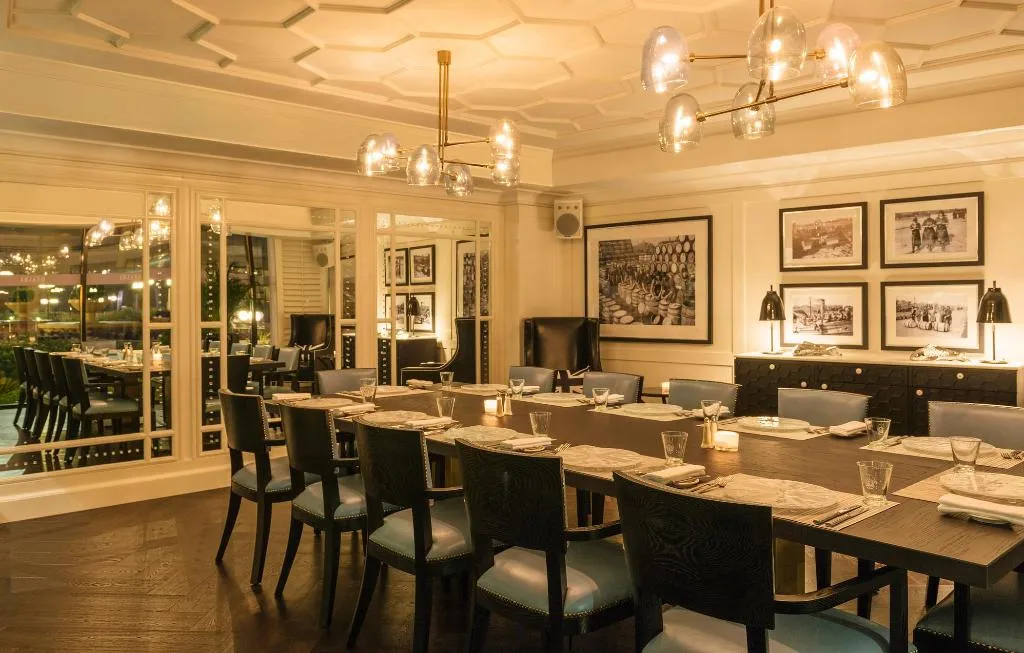 Restaurant, Le Royal Meridien Beach Resort and Spa, Dubai