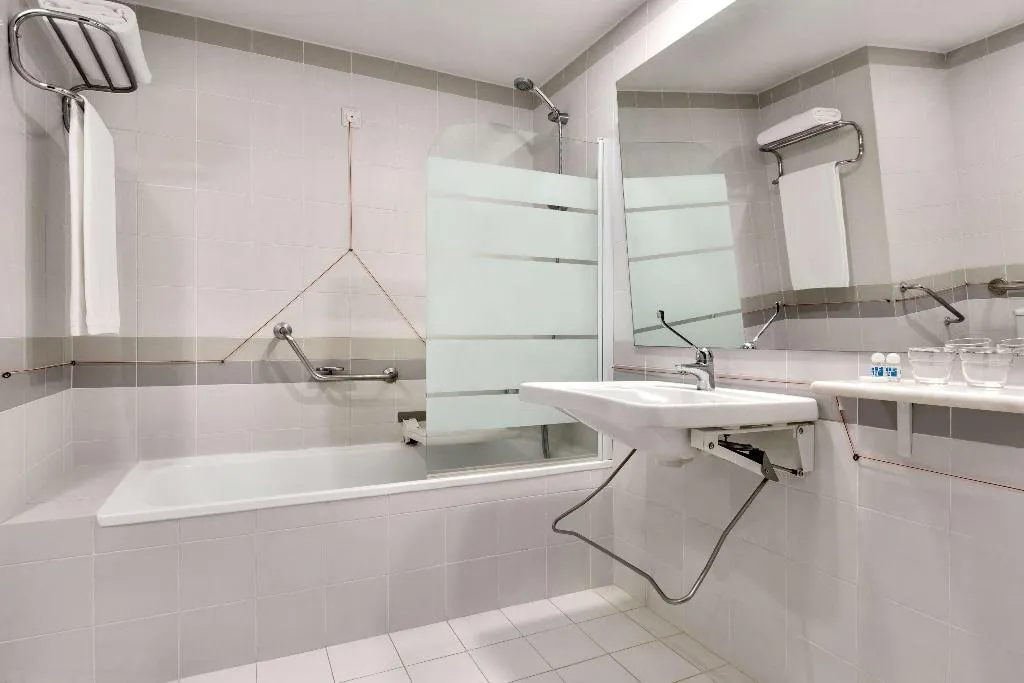 Room, TRYP Montijo Parque Hotel, Lisbon