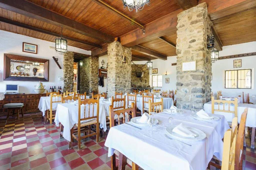Restaurant, Hotel Las Cumbres, Andalucia