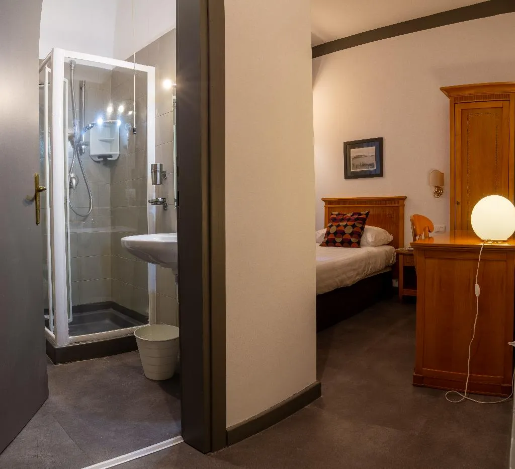 DOUBLE SINGLE USE STANDARD Room, Del Real Orto Botanico, Naples