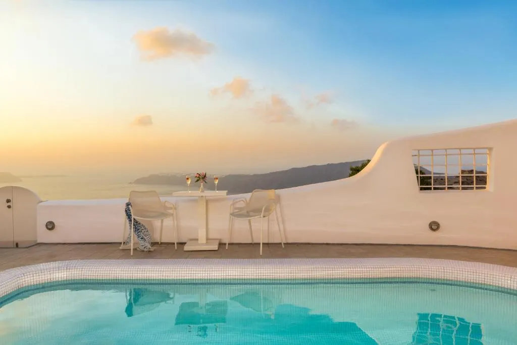 General view, White Santorini, Santorini