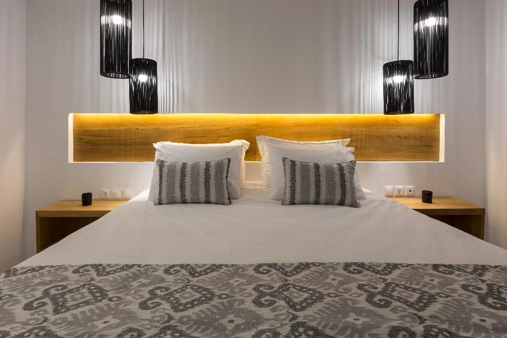 SUITE SUPERIOR WITH PRIVATE POOL Room, Mykonos Panormos Villas, Mykonos