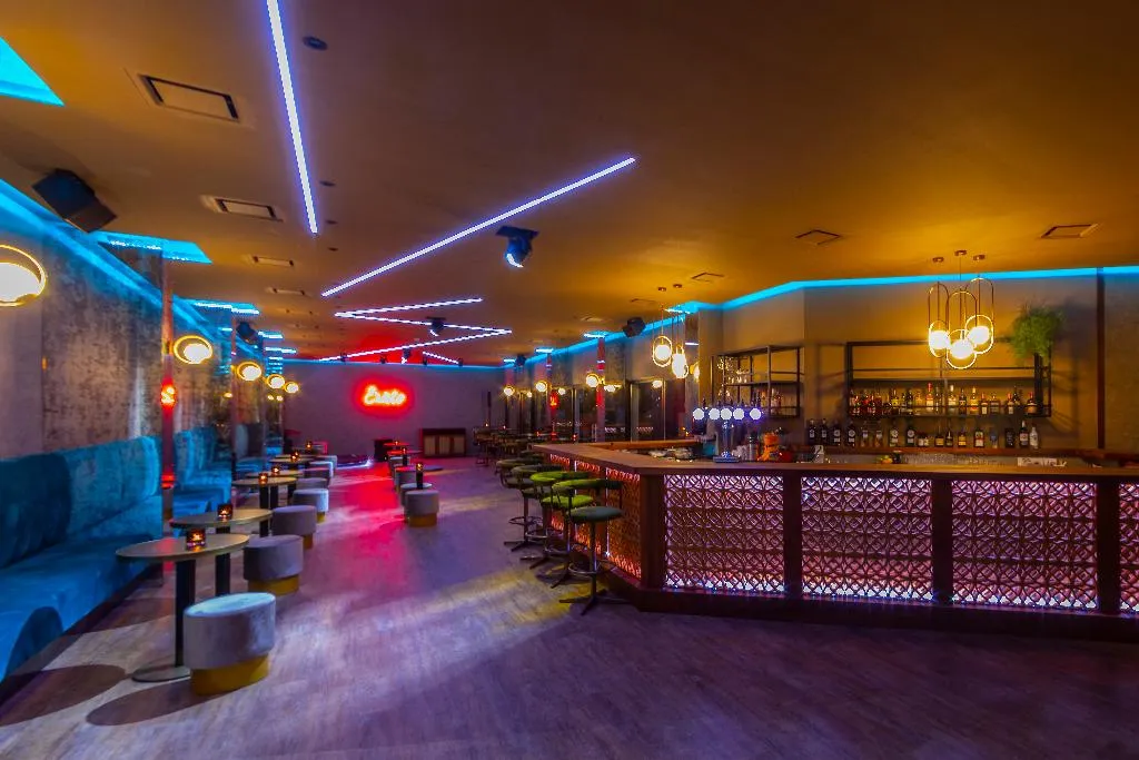 Bar, Leonardo Plaza Cypria Maris Beach Hotel & Spa, Cyprus