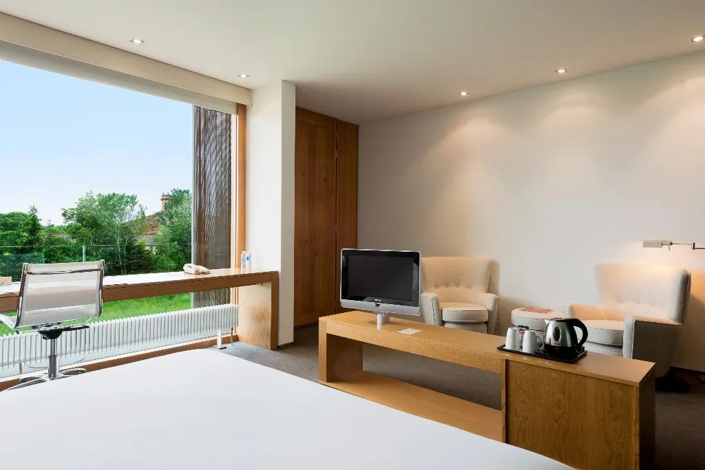 TWIN DELUXE WITH BALCONY Room, La Mola & Conference Center, Barcelona
