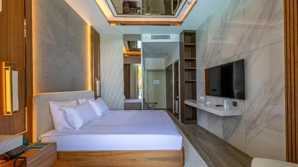 DOUBLE SINGLE USE POOL VIEW Room, Qlusive Hotel, Izmir