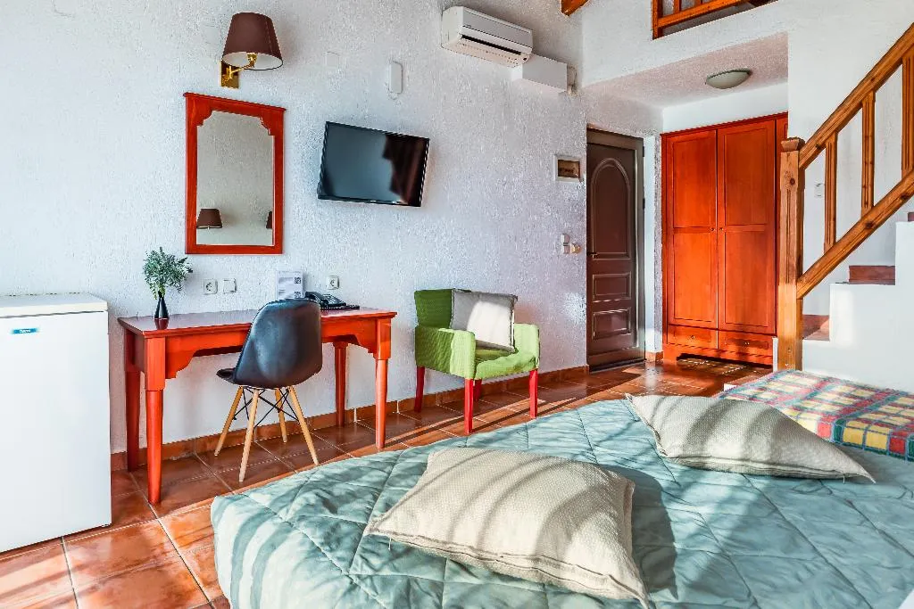 STUDIO POOL VIEW Room, Rigas Hotel Skopelos, Skiathos