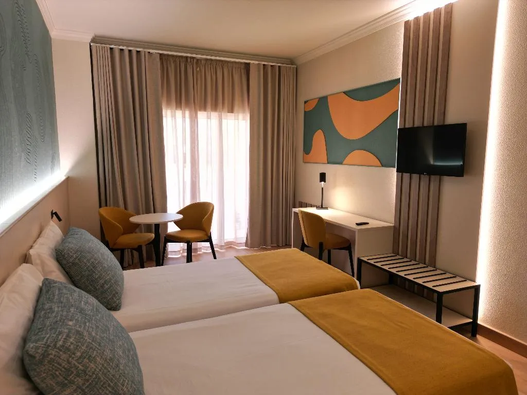 DOUBLE PARTIAL OCEAN VIEW Room, Ukino Palmeiras Village Family Resort, Algarve