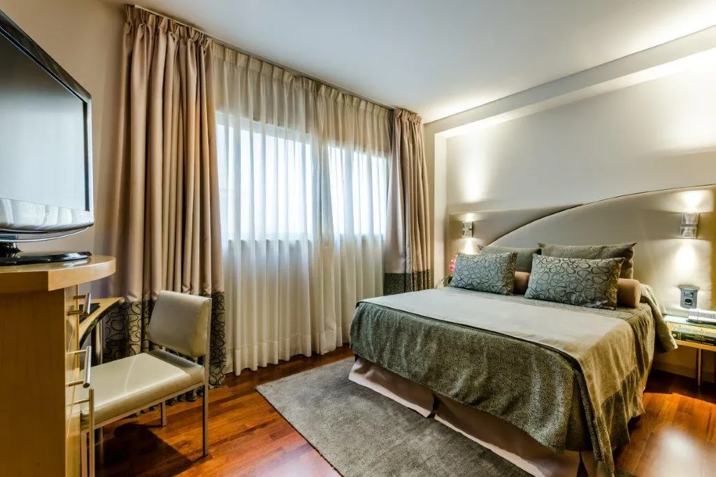 Room, Hotel Sansi Barcelona, Barcelona