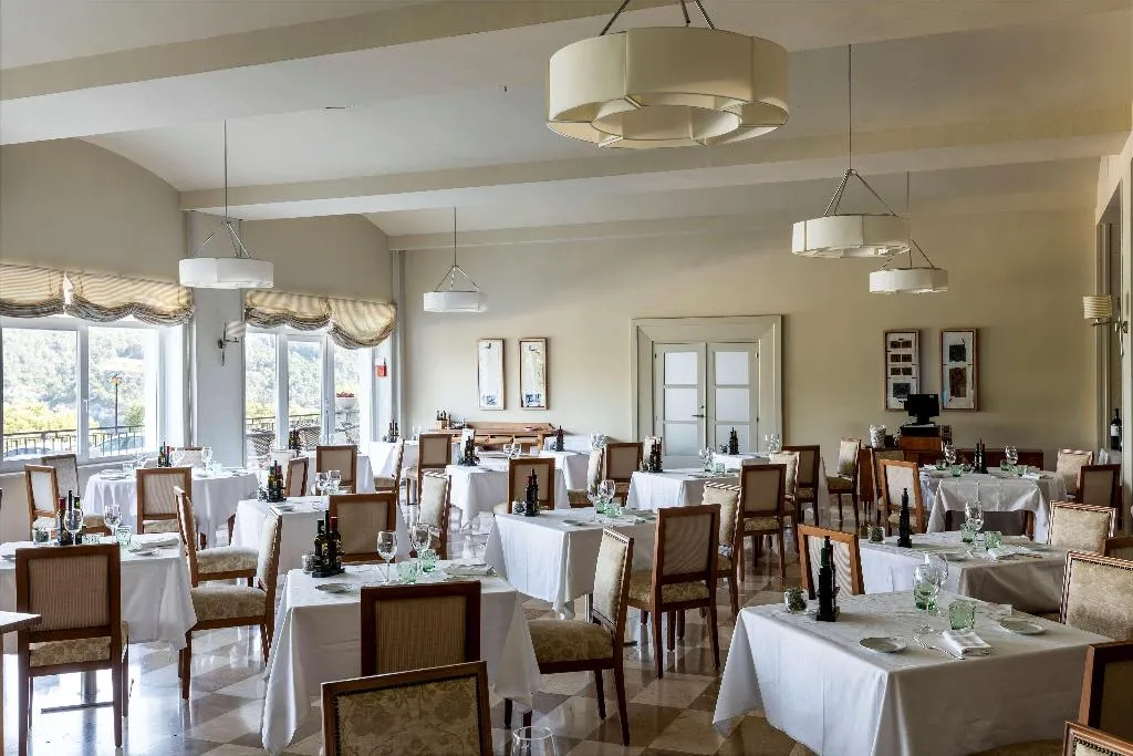 Restaurant, Parador de Vic-Sau, Barcelona