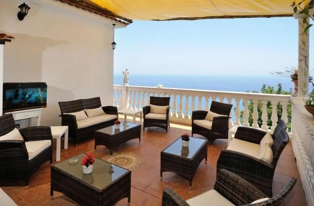 Terrace, Holiday House le Palme, Naples