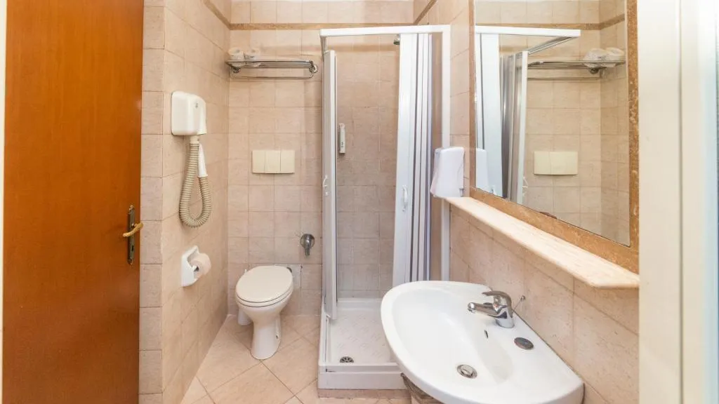 TRIPLE STANDARD Room, Hotel Center 2, Naples