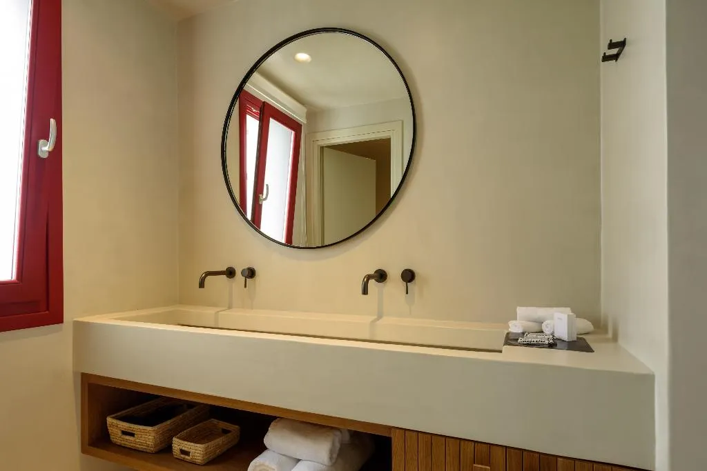 SUITE DELUXE Room, Potnia Theron Suites, Santorini