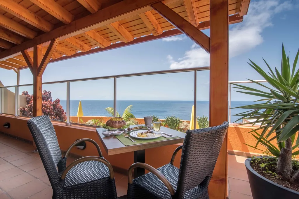 Restaurant, Alpino Atlantico Ayurveda Cure Centre Adults Only, Madeira