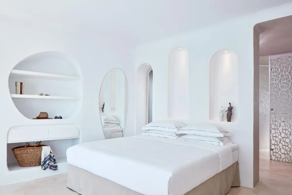 VILLA TWO BEDROOMS WITH PRIVATE POOL Room, Astra Suites, Santorini