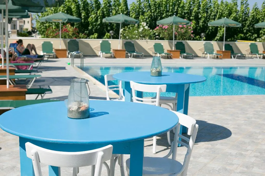 Terrace, Mediterranean Hotel and Apartments, Crete
