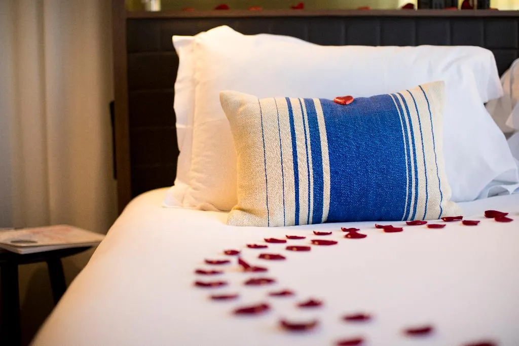 SUITE DELUXE KING BED Room, Ink Hotel Amsterdam - MGallery Collection, Amsterdam