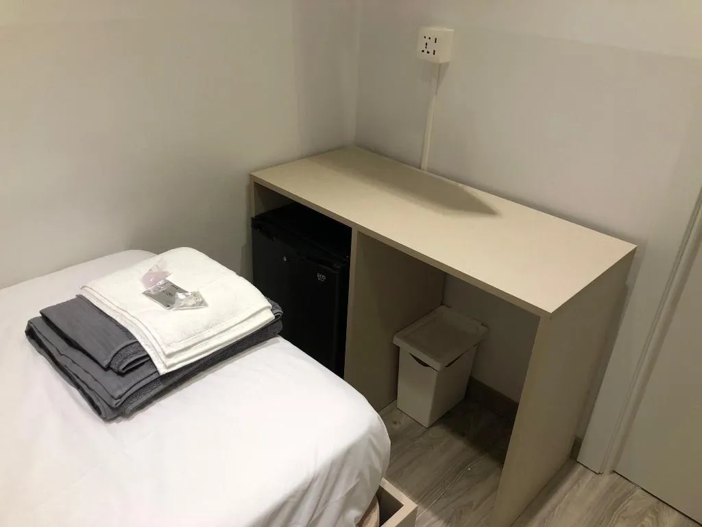 Room, Hostalin Madrid Atocha, Madrid