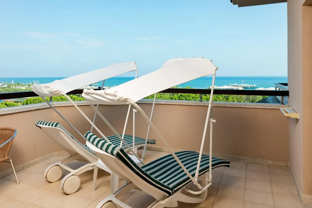 JUNIOR SUITE GARDEN VIEW Room, Xanadu Resort Hotel, Antalya