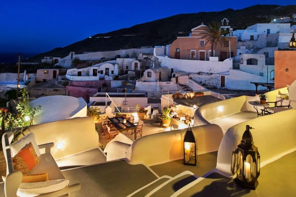 General view, Heliophos Boutique Caves, Santorini