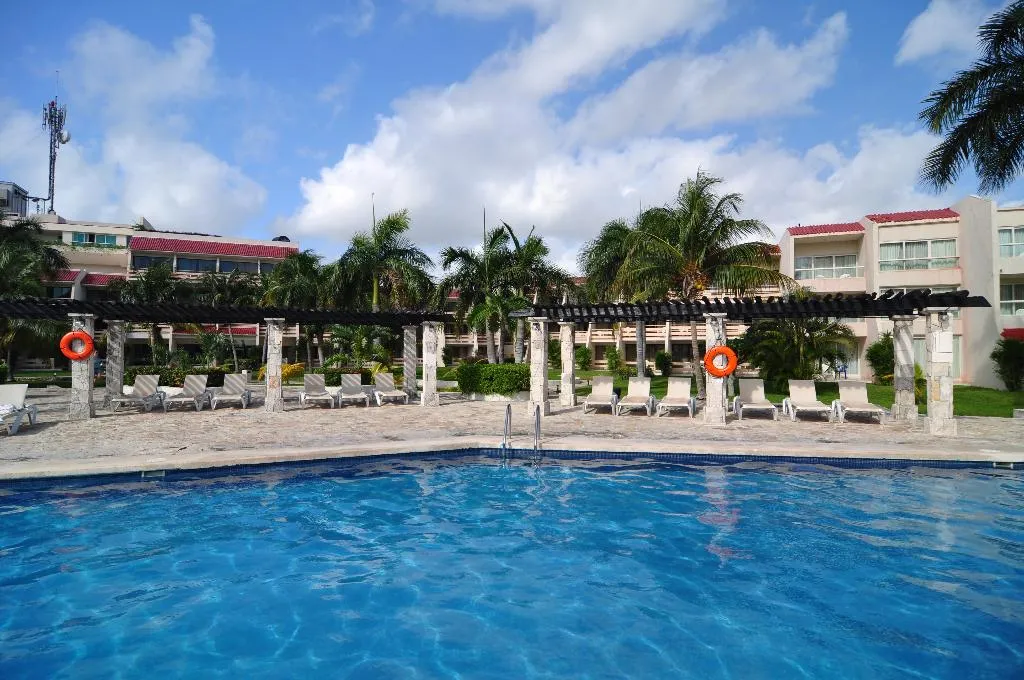 Pool, Ocean Spa Hotel All Inclusive, Cancun Area
