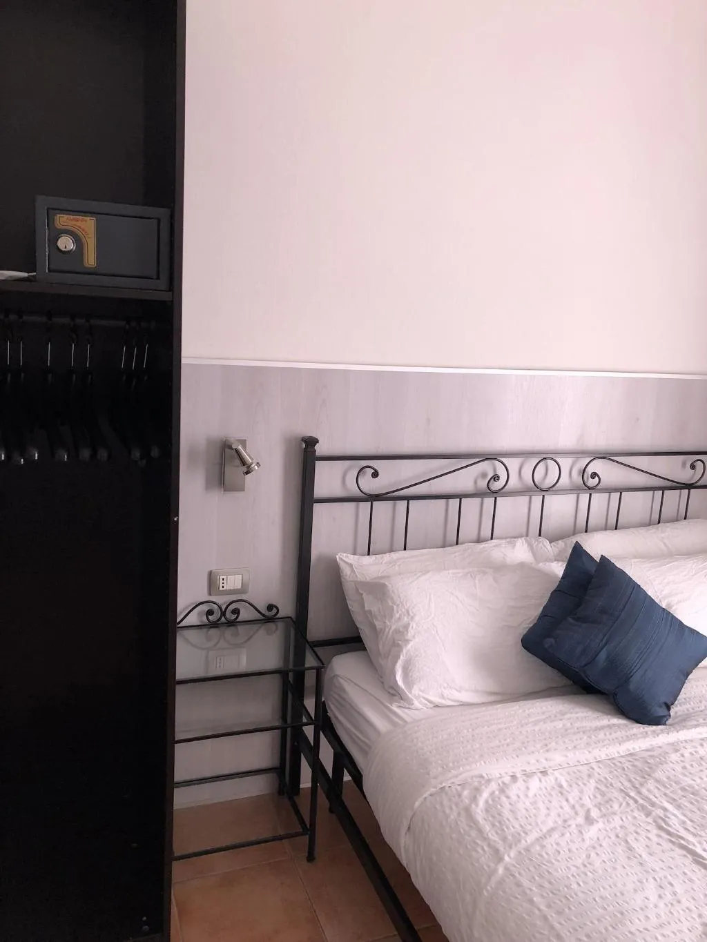 Room, Hotel Canarino, Milan