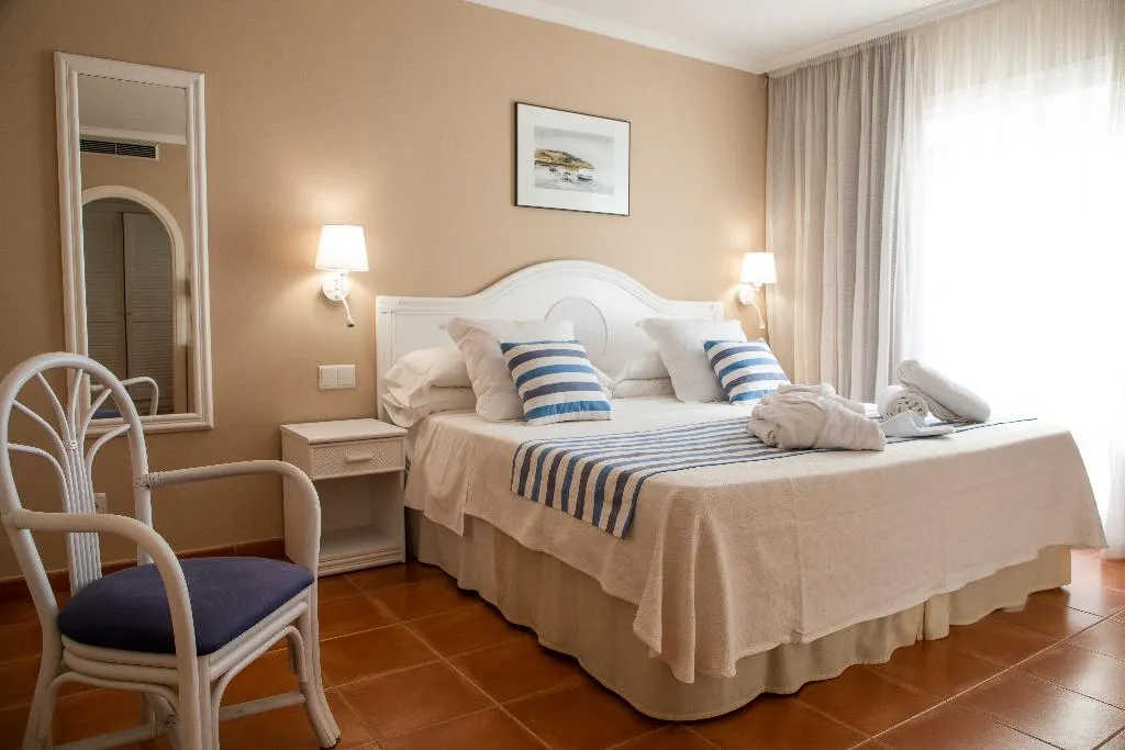 DOUBLE SINGLE USE SUPERIOR Room, DWO Les Palmeres, Costa Brava