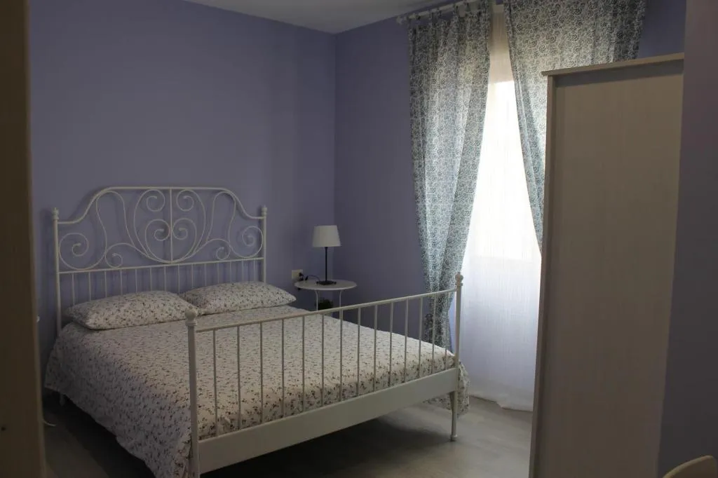 Room, B&B Madonna della Via, Catania