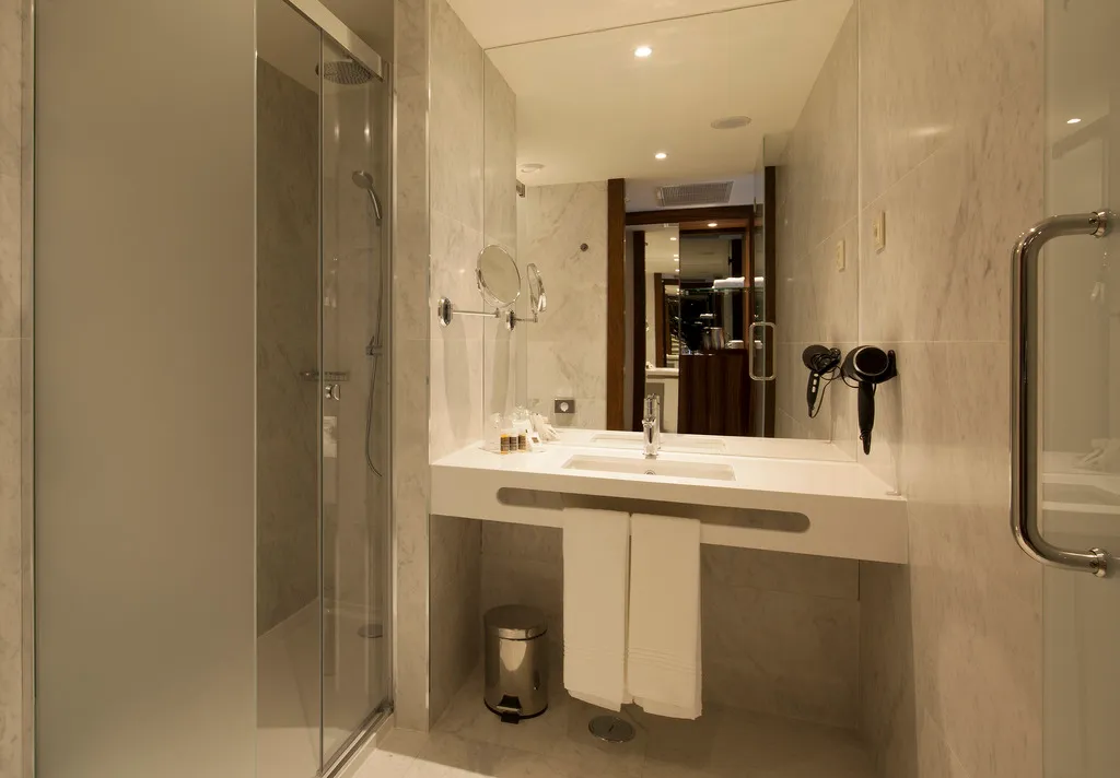TWIN SUPERIOR Room, Turim Marques Hotel, Lisbon