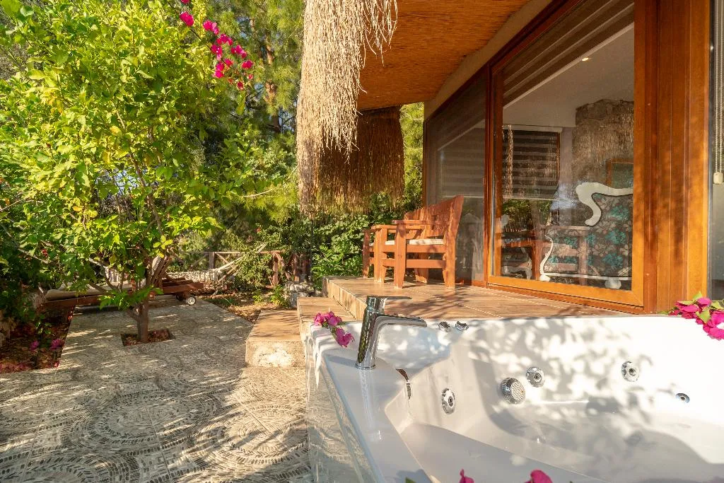 SUITE DELUXE SEA VIEW WITH BALCONY Room, Zakros hotel lykia, Dalaman