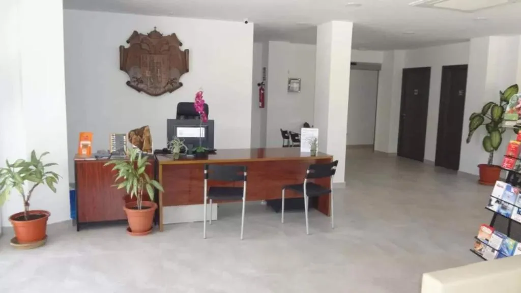 Lobby, Carlos I, Costa Del Sol