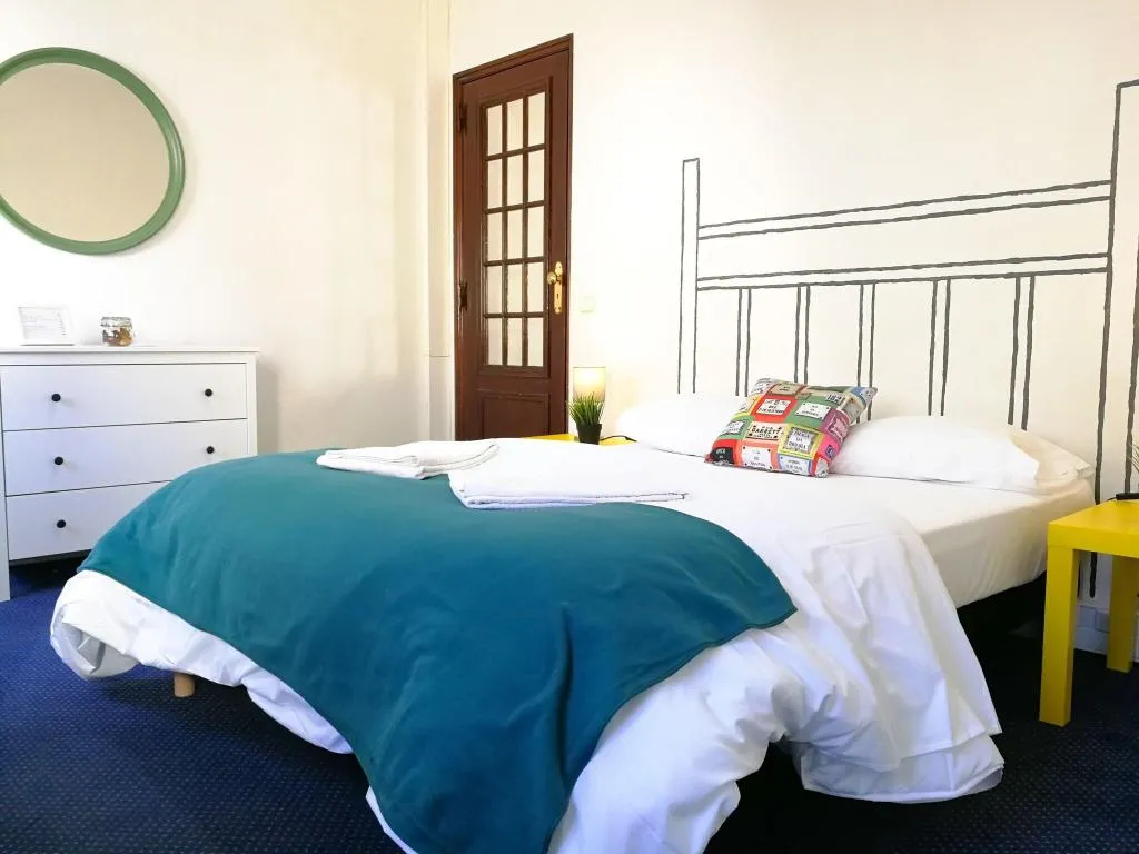 Room, Castilho 63, Lisbon