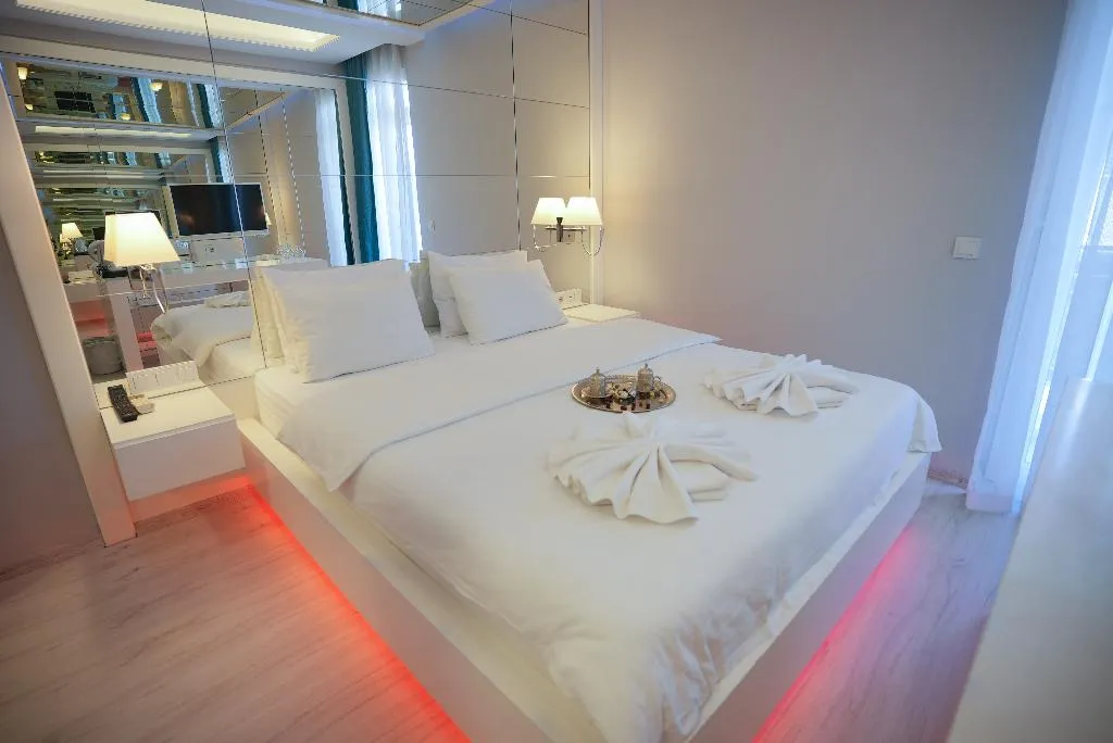 DOUBLE DELUXE WITH BALCONY Room, By Cemil Boutique Hotel, Antalya