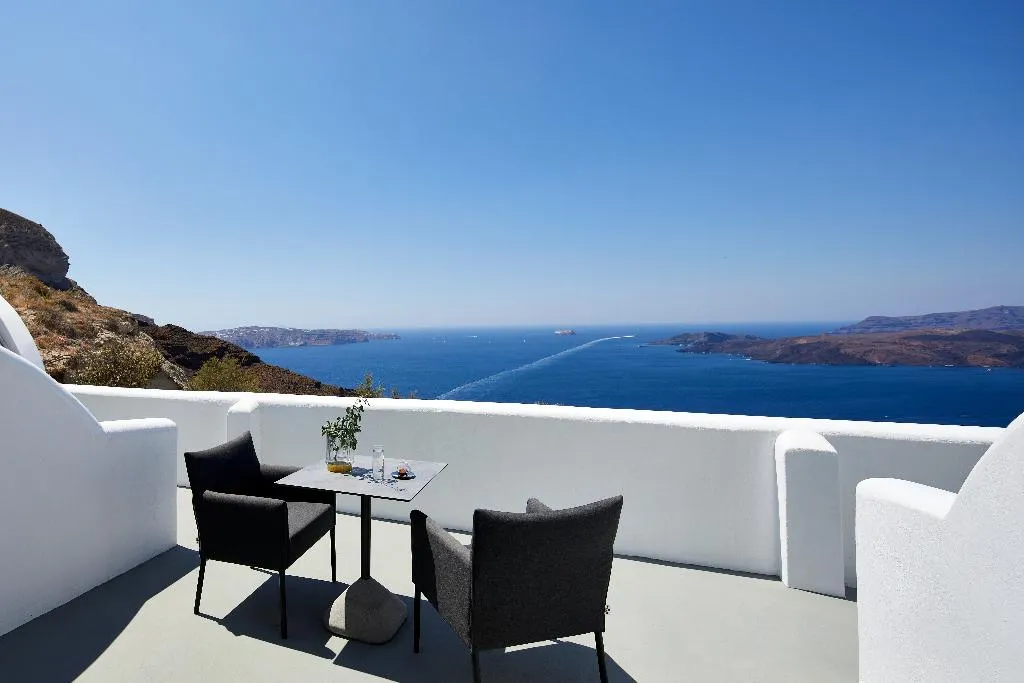 SUITE STANDARD Room, Petit Palace, Santorini