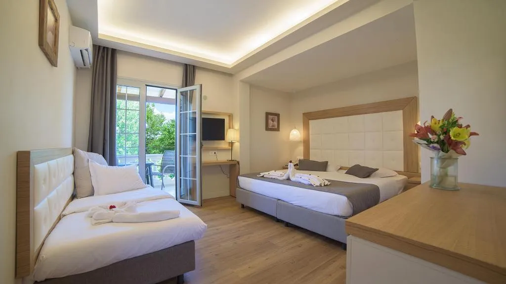DOUBLE PREMIUM GARDEN VIEW Room, Akron Seascape Resort, Corfu