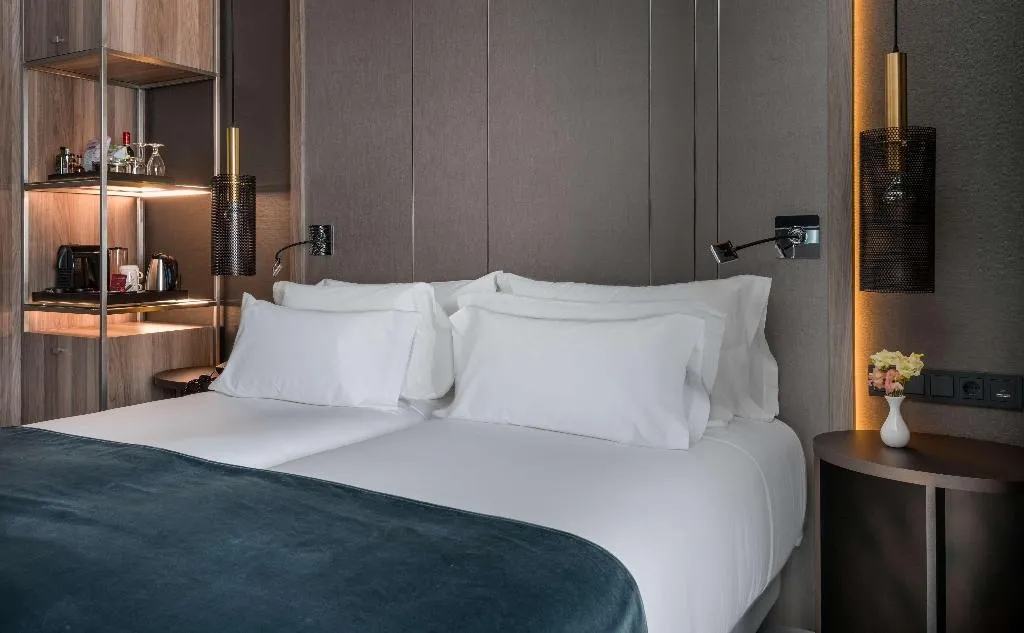 DOUBLE PREMIUM Room, NH Collection Madrid Gran Vía, Madrid