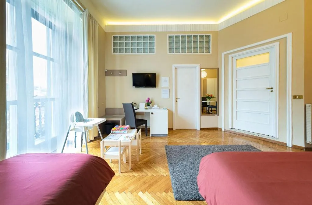 Room, B&B Il Ventre di Napoli, Naples