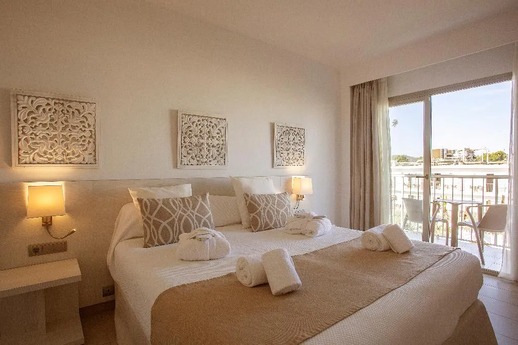 JUNIOR SUITE STANDARD Room, Hotel Puchet Ibiza, Ibiza
