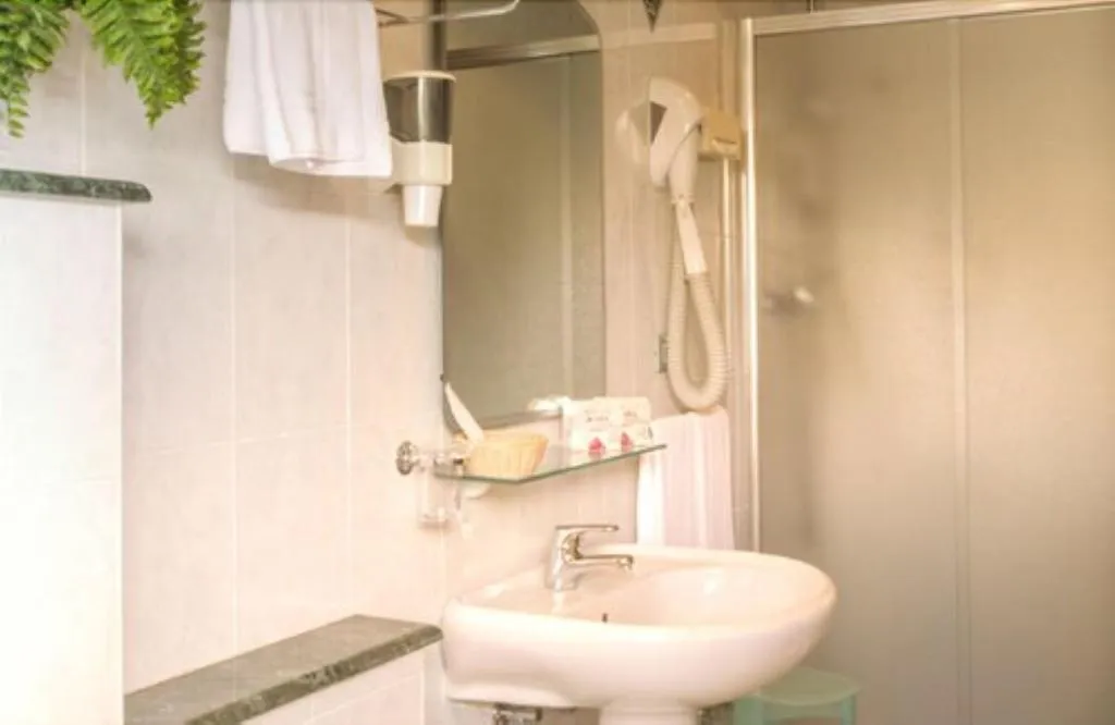Room, Hotel Roma, Venice