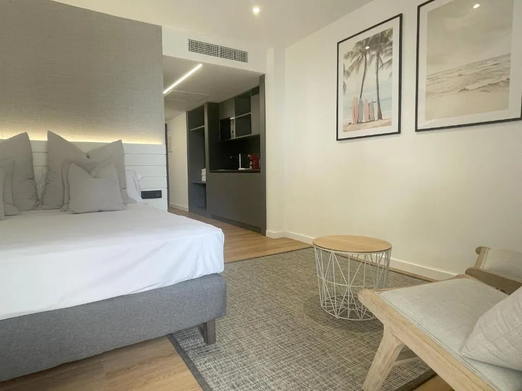 STUDIO SEA VIEW CAPACITY 2 Room, Rentalmar Suites Salou Families only, Costa Dorada