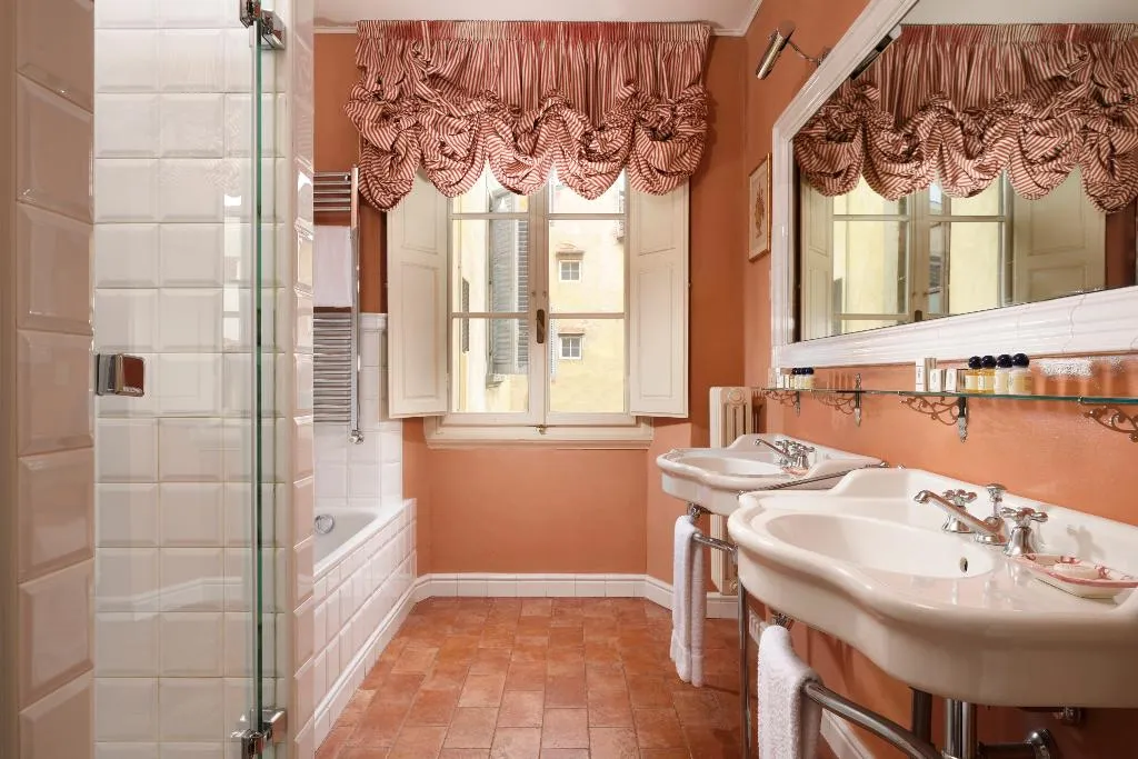 SUITE CLASSIC Room, Palazzo Niccolini Al Duomo, Florence