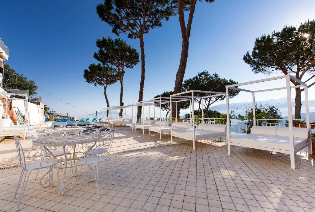 APARTMENT DUPLEX Room, Residence Le Terrazze Sorrento, Naples
