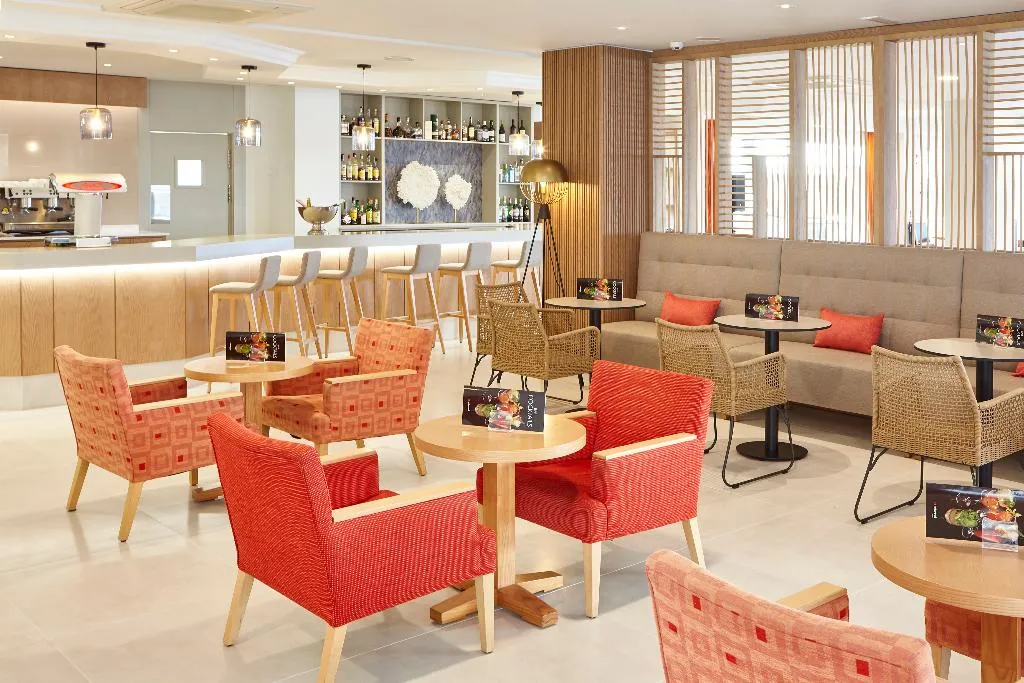 Bar, Universal Hotel Perla, Majorca
