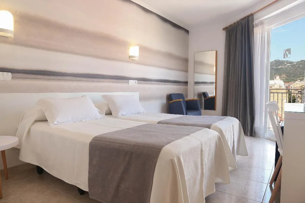 TRIPLE STANDARD Room, Volga, Costa Brava