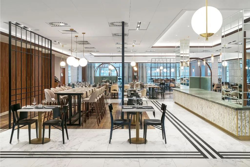 Restaurant, Metropolo By Golden Tulip, Krakow