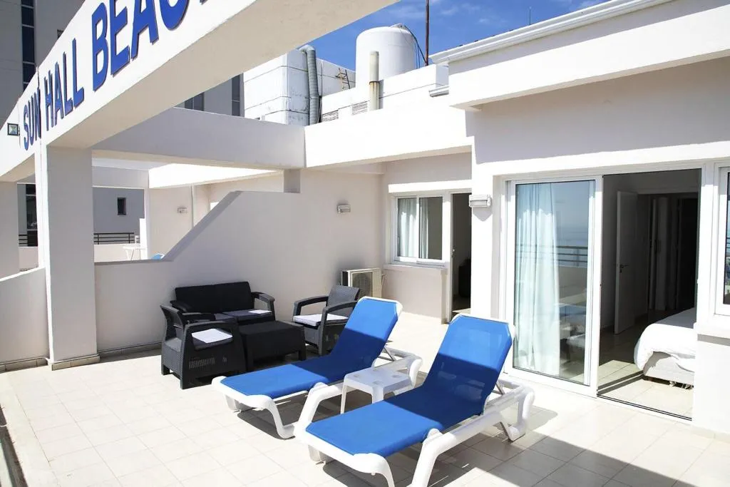 Beach, Sun Hall Beach Hotel Apts, Cyprus