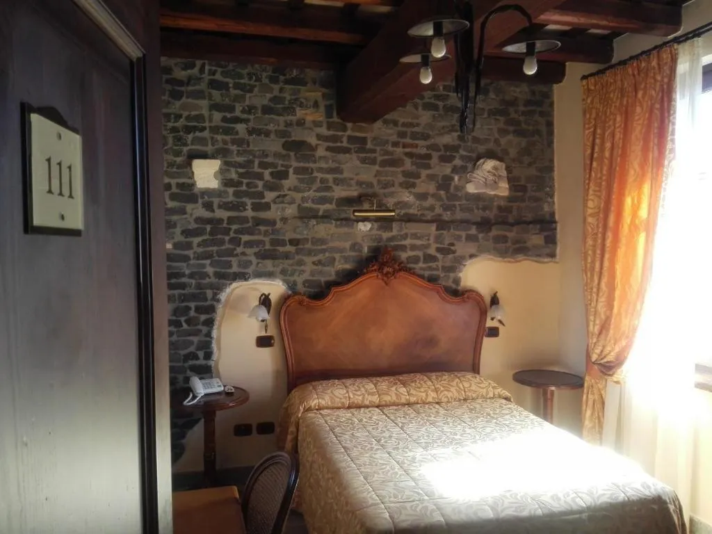 DOUBLE CLASSIC Room, Hotel Relais Castrum Bocce, Rome