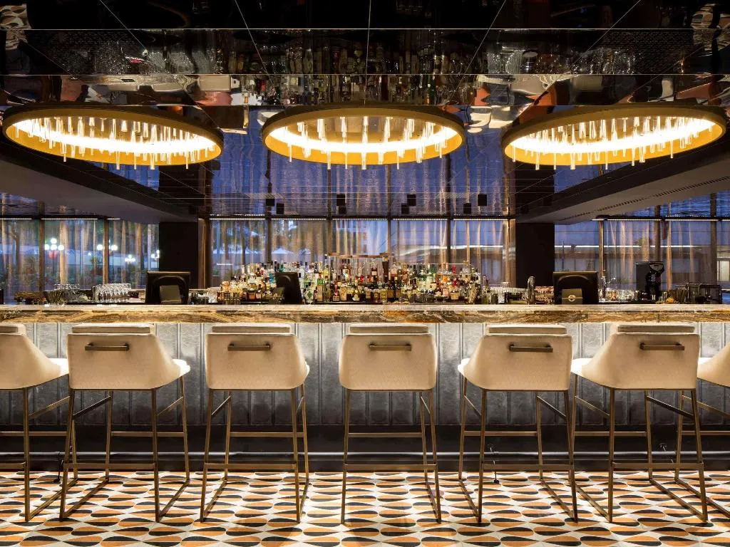 Bar, Fairmont The Queen Elizabeth, Montreal, Quebec