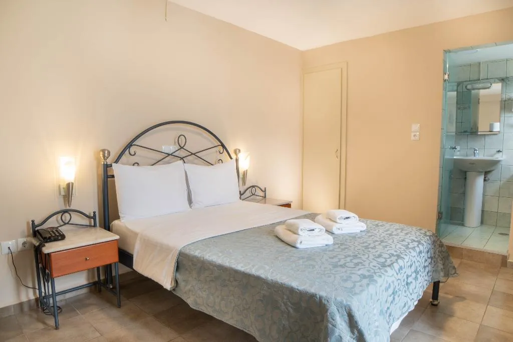 SINGLE STANDARD Room, Anita, Athens