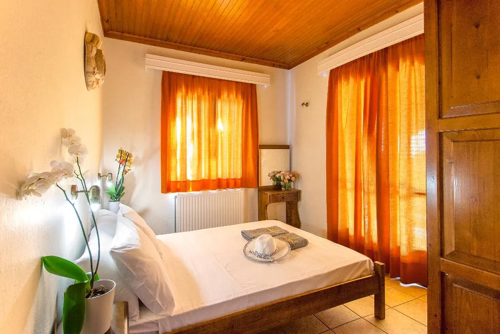 VILLA TWO BEDROOMS Room, Koukias Village, Skiathos